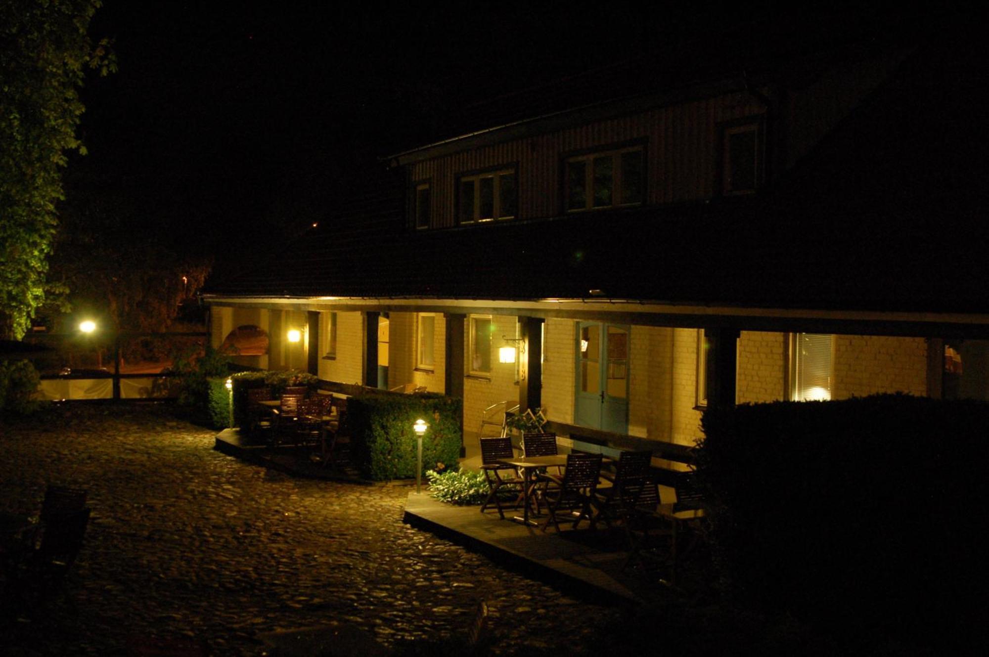 Kastanjelund Hotel Yngsjo Bagian luar foto