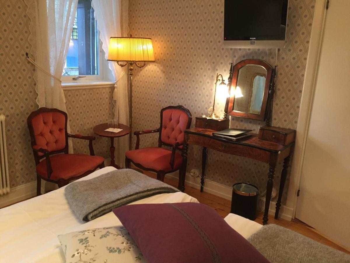 Kastanjelund Hotel Yngsjo Bagian luar foto