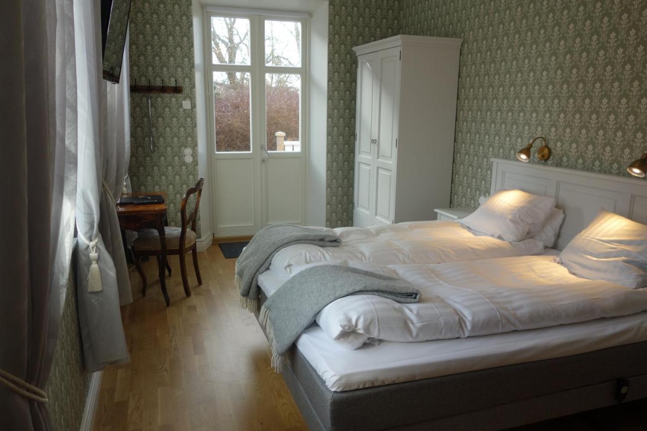 Kastanjelund Hotel Yngsjo Bagian luar foto