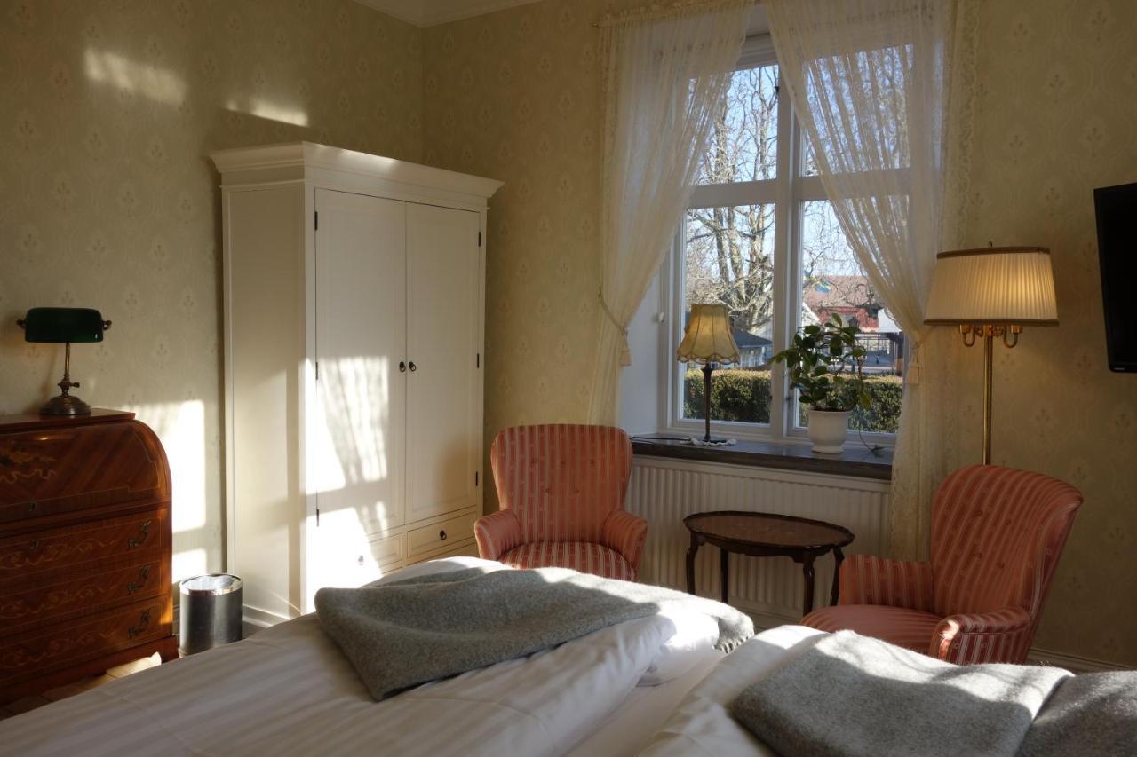 Kastanjelund Hotel Yngsjo Bagian luar foto