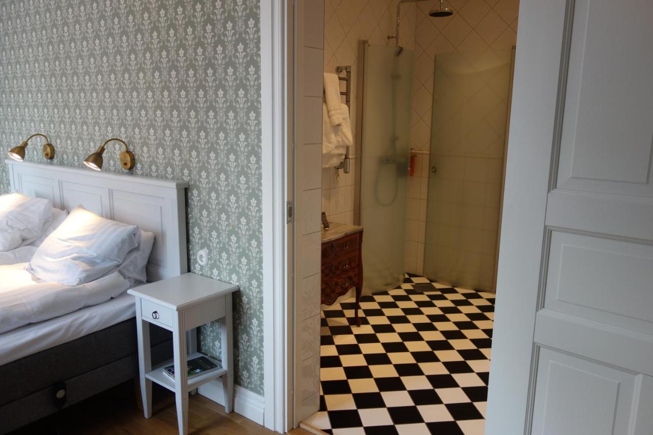 Kastanjelund Hotel Yngsjo Bagian luar foto