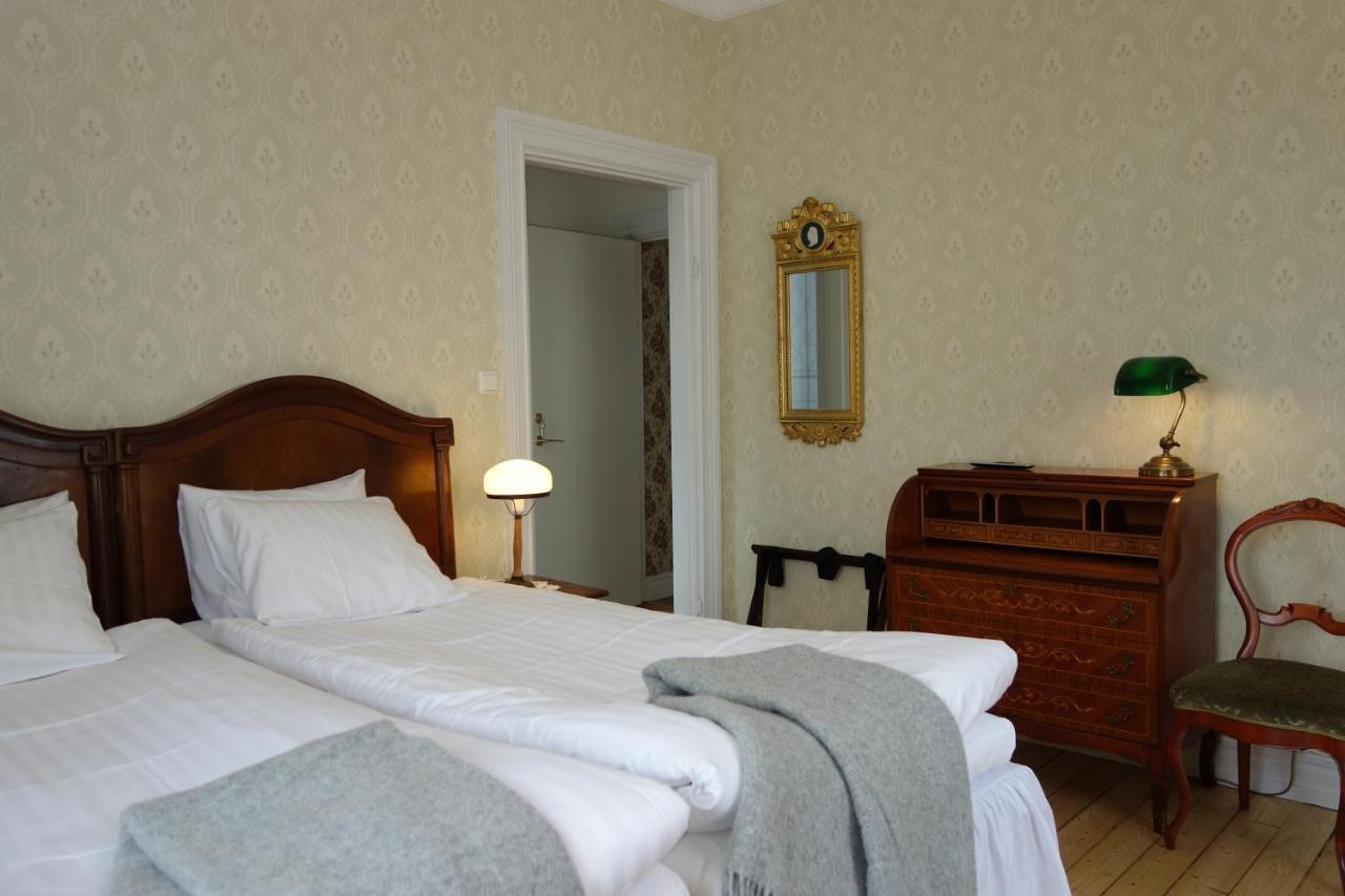 Kastanjelund Hotel Yngsjo Bagian luar foto