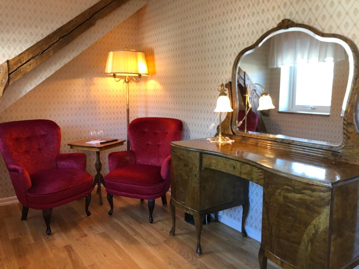 Kastanjelund Hotel Yngsjo Bagian luar foto